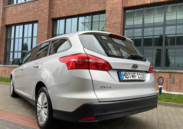 Ford Focus cena 26900 przebieg: 220000, rok produkcji 2017 z Wrocław małe 407